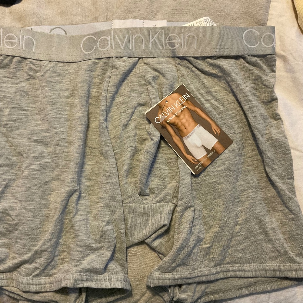 Calvin Klein Underwear Medium Boxer Briefs Gray